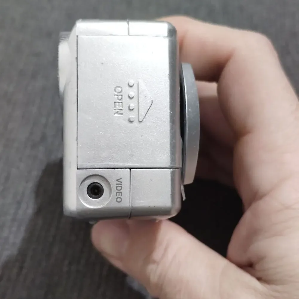 Premier DC2070 2.1MP Digital Camera Parts Repair No Power